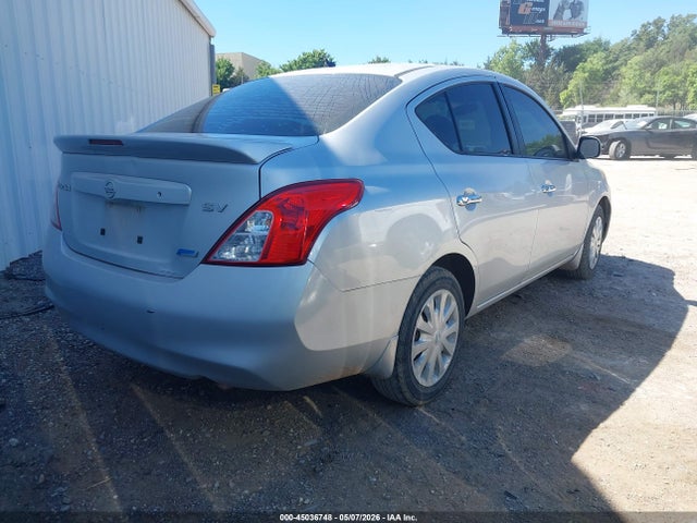 Nissan Versa 1.6 Sv