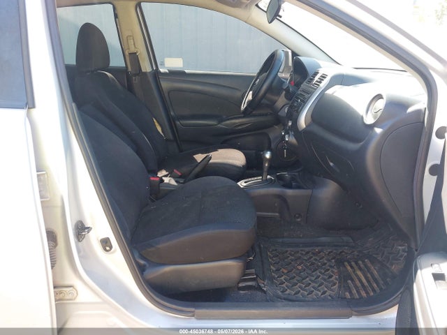 Nissan Versa 1.6 Sv