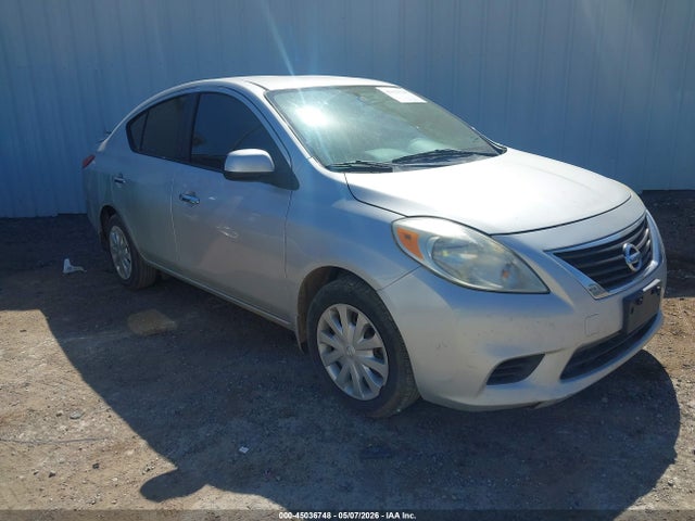 Salvage Nissan Versa Image