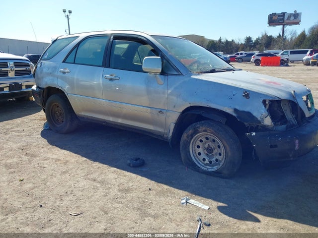Salvage Lexus RX Image