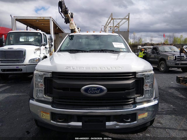 Ford F-550 Xl