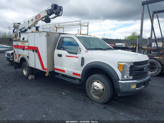 Salvage Ford F-550 Image