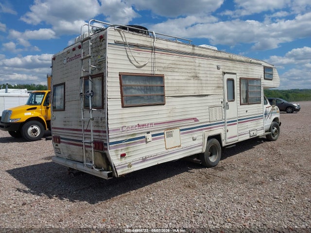Ford Econoline E350 Cutaway Van