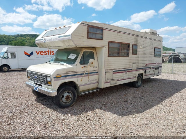 Ford Econoline E350 Cutaway Van