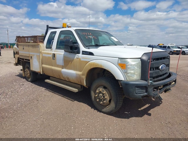 Salvage Ford F-350 Image