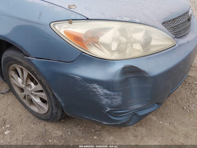 Toyota Camry Le V6