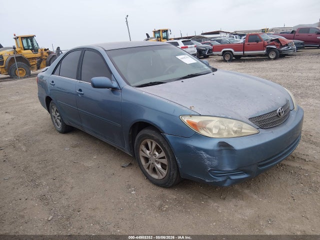 Salvage Toyota Camry Image