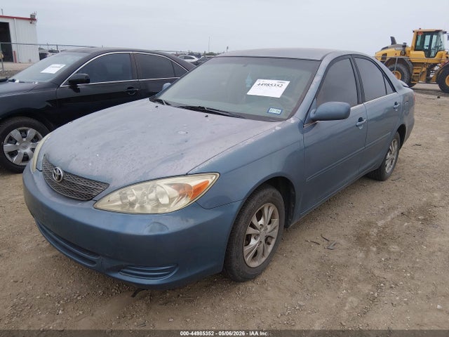 Toyota Camry Le V6