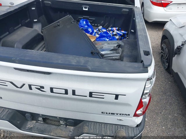 Chevrolet Silverado 1500 2wd  Short Bed Custom