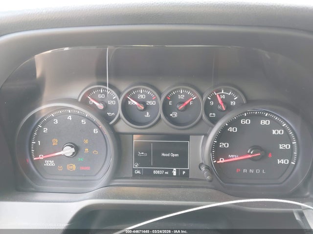 Chevrolet Silverado 1500 2wd  Short Bed Custom
