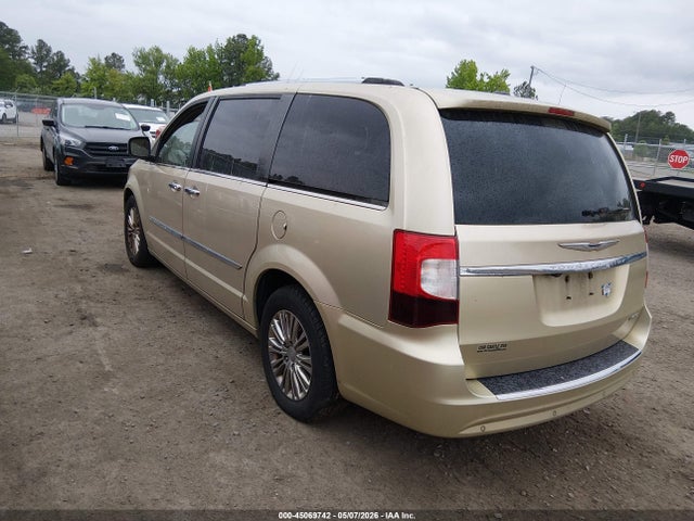 Chrysler Town & Country Limited