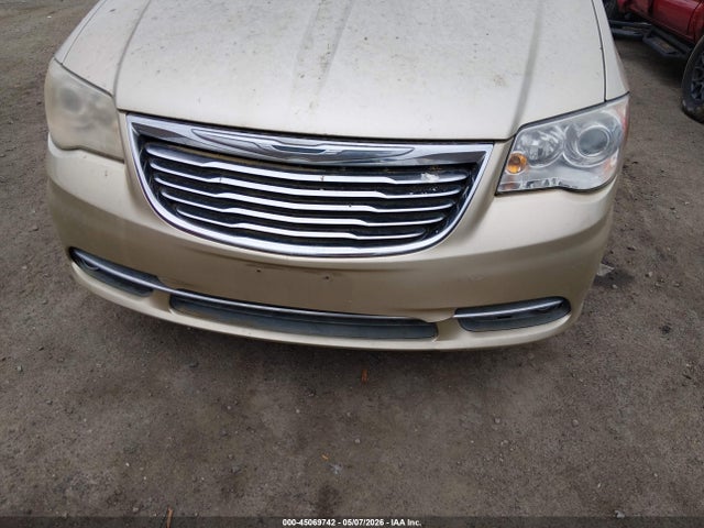 Chrysler Town & Country Limited