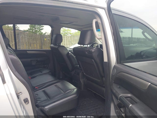 Nissan Armada Se