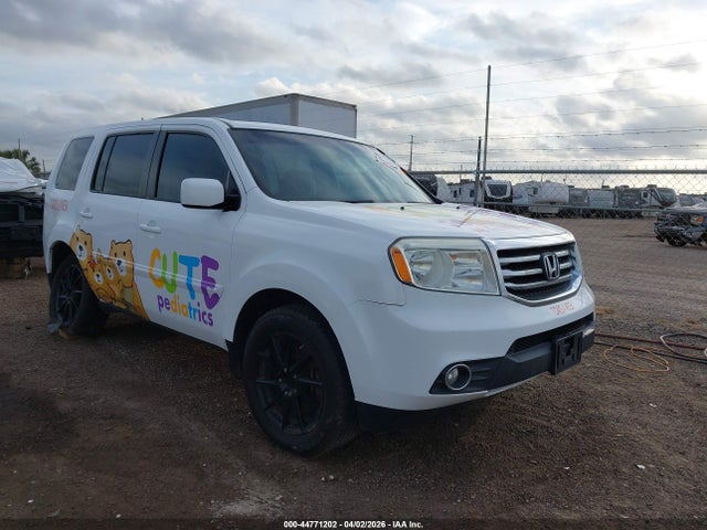 Salvage Honda Pilot Image
