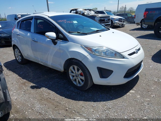 Salvage Ford Fiesta Image