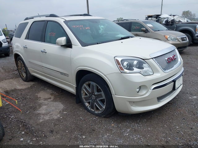 Salvage GMC Acadia Image