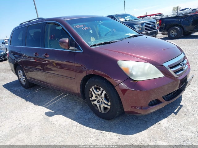 Salvage Honda Odyssey Image