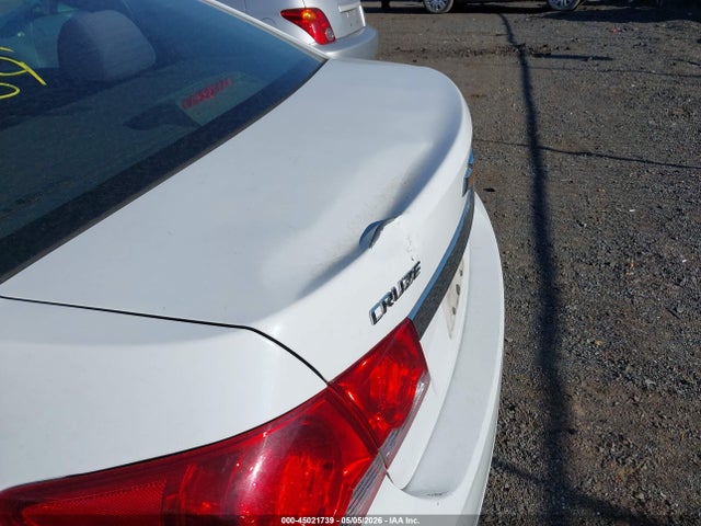 Chevrolet Cruze 1lt Auto