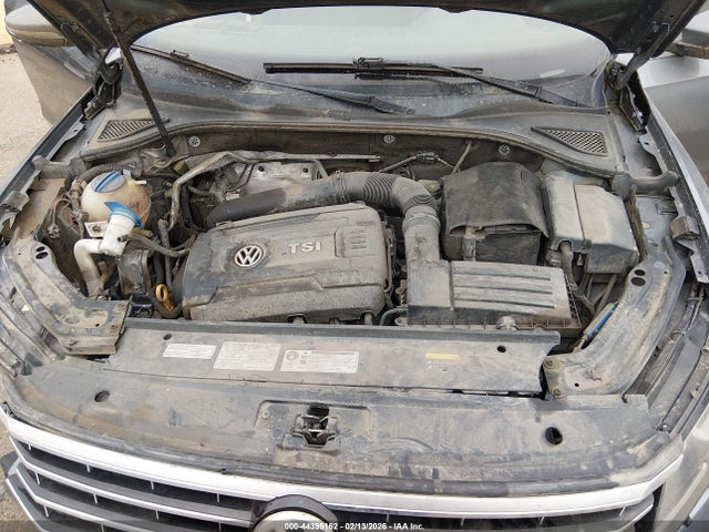 Volkswagen Passat 1.8t S