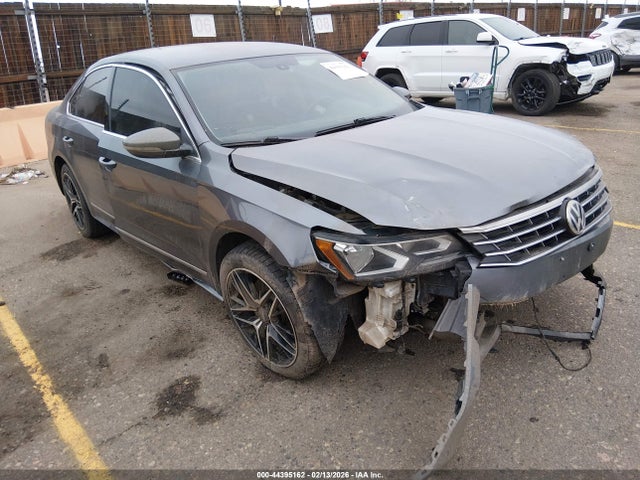 Salvage Volkswagen Passat Image