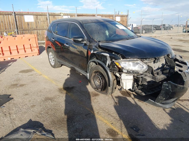Salvage Nissan Rogue Image