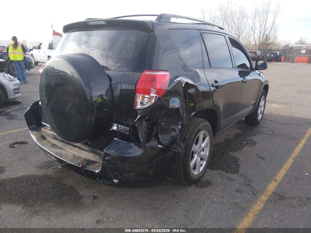 Toyota RAV4 Limited V6
