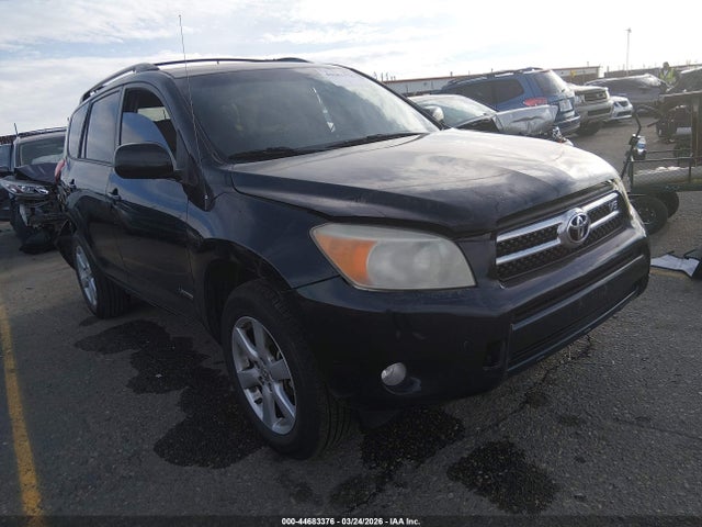 Salvage Toyota RAV4 Image