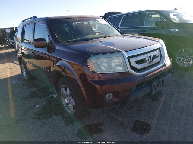 Salvage Honda Pilot Image