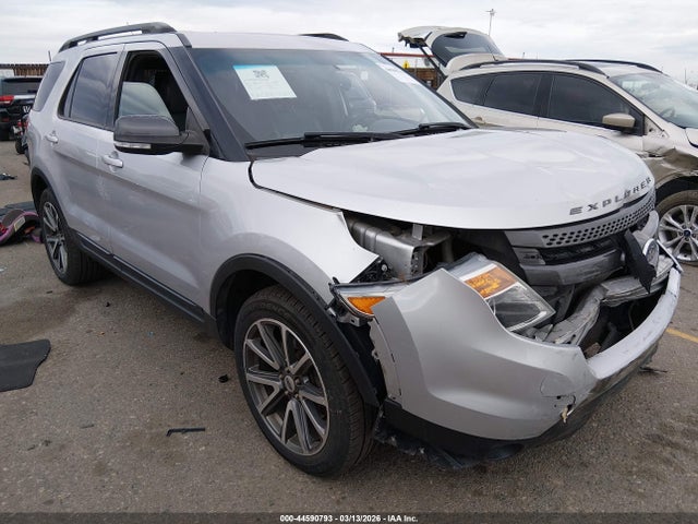 Salvage Ford Explorer Image
