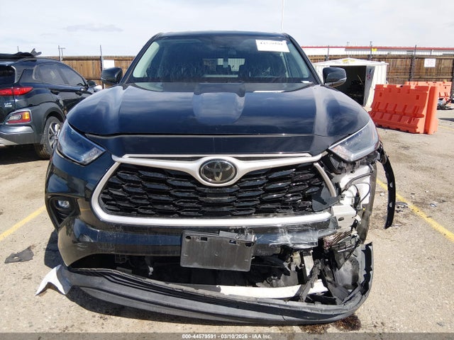 Toyota Highlander Le