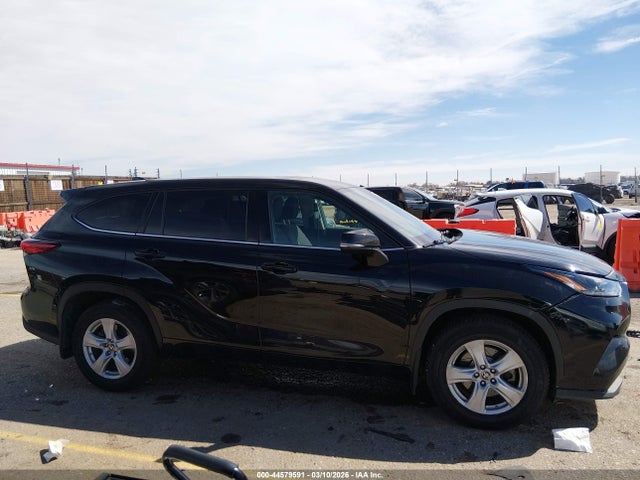Toyota Highlander Le