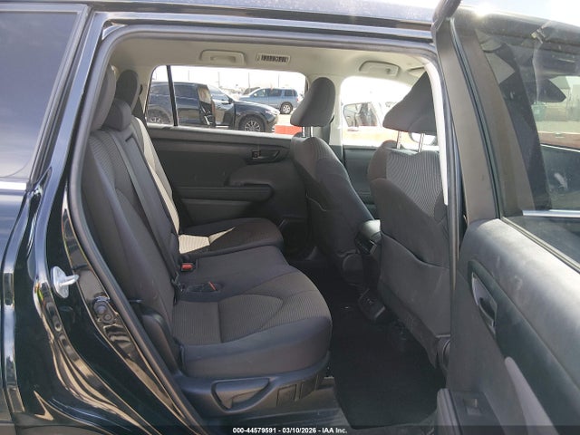 Toyota Highlander Le