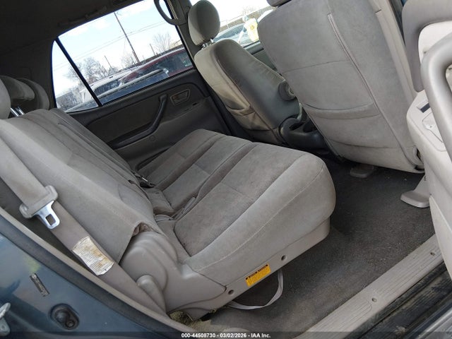 Toyota Sequoia Sr5 V8