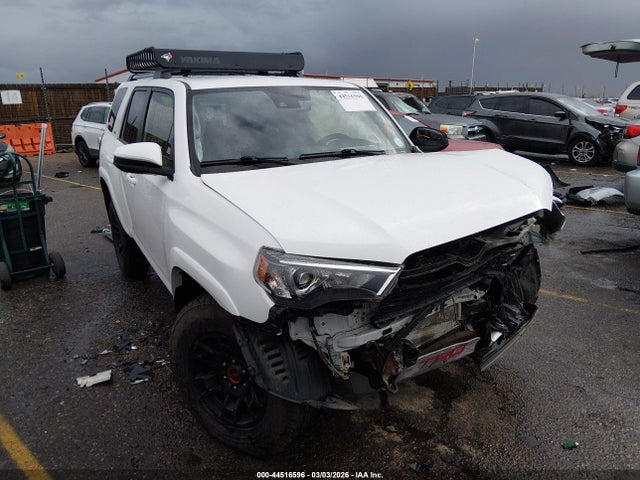 Salvage Toyota 4Runner Image
