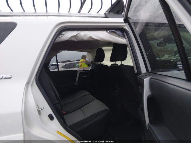 Toyota 4Runner Sr5