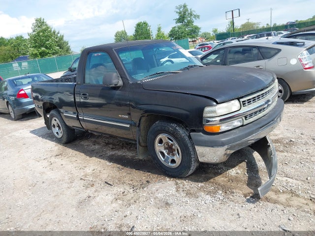 Salvage Chevrolet Silverado 1500 Image