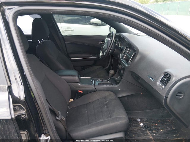 Dodge Charger Se