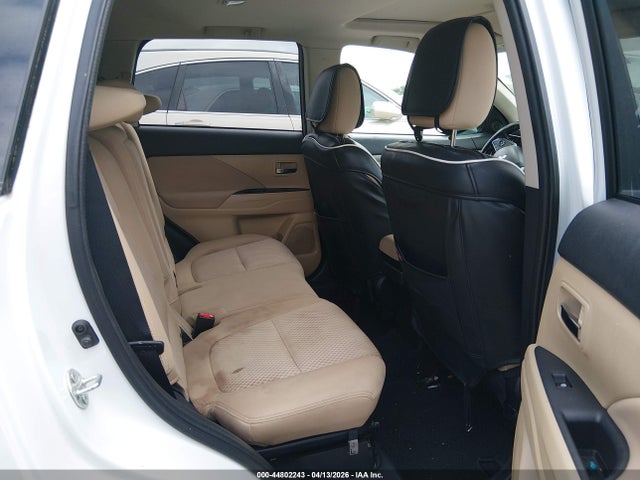 Mitsubishi Outlander Se