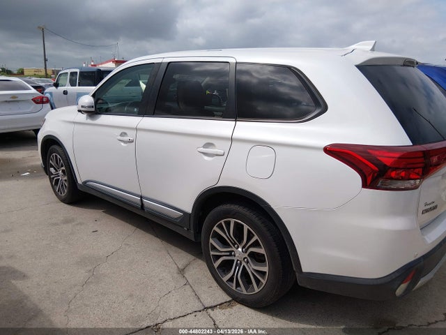 Mitsubishi Outlander Se