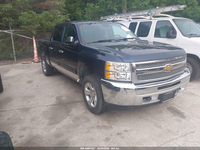 Salvage Chevrolet Silverado 1500 Image