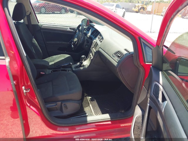 Volkswagen Golf Tsi S 4-door