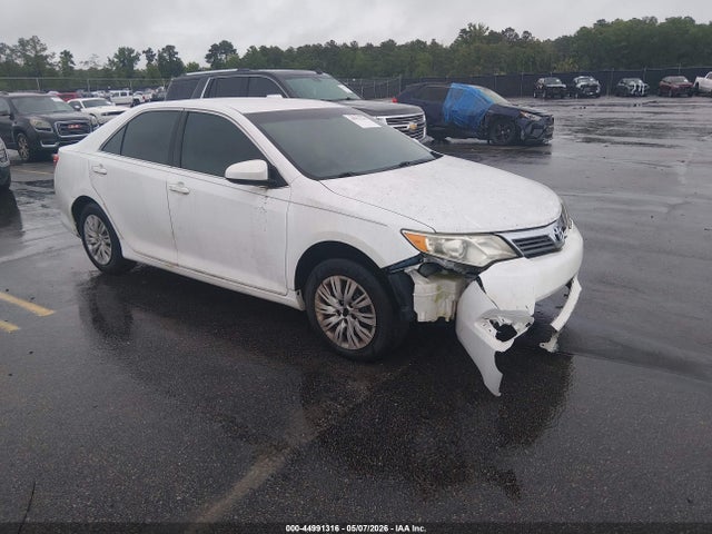 Salvage Toyota Camry Image