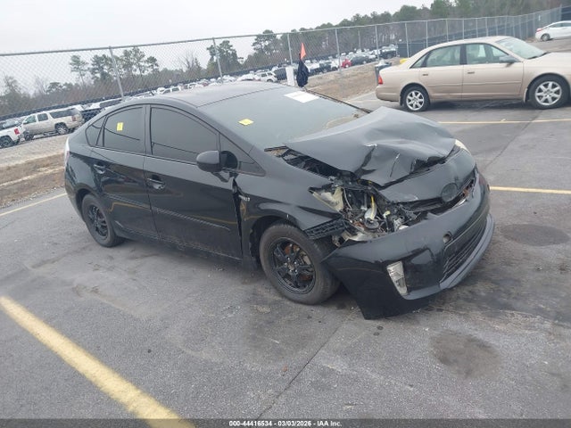 Salvage Toyota Prius Image