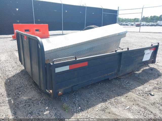 Trailer Trailer