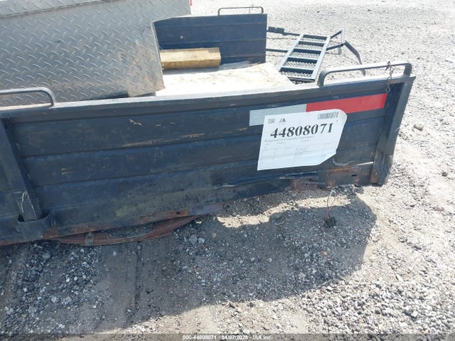 Trailer Trailer