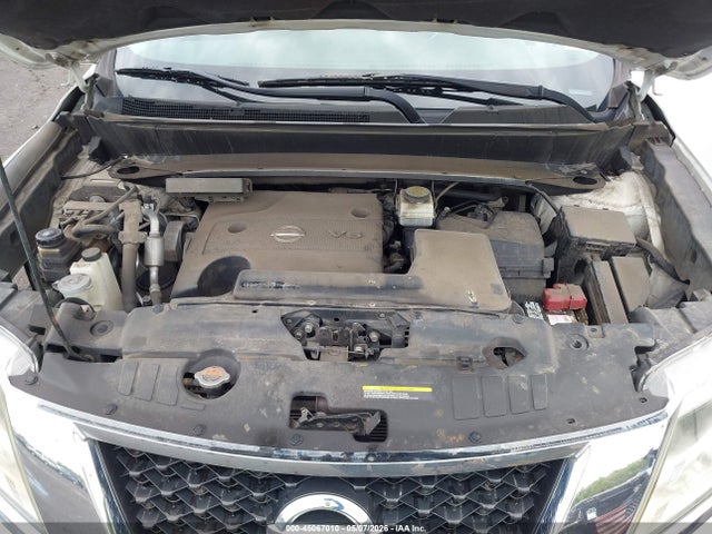 Nissan Pathfinder S