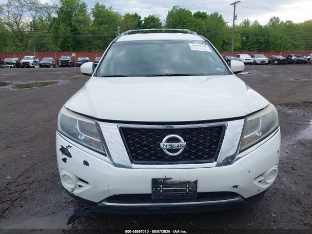 Nissan Pathfinder S