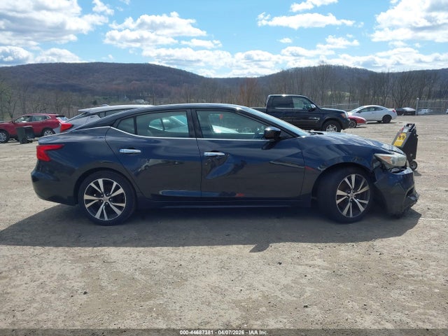 Nissan Maxima