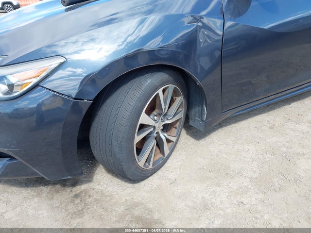 Nissan Maxima