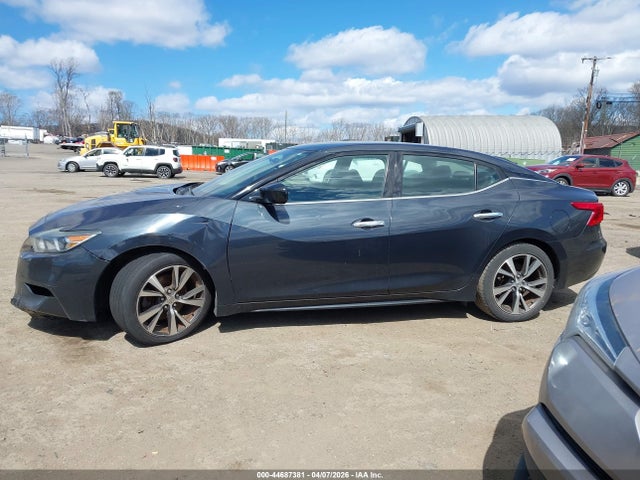 Nissan Maxima